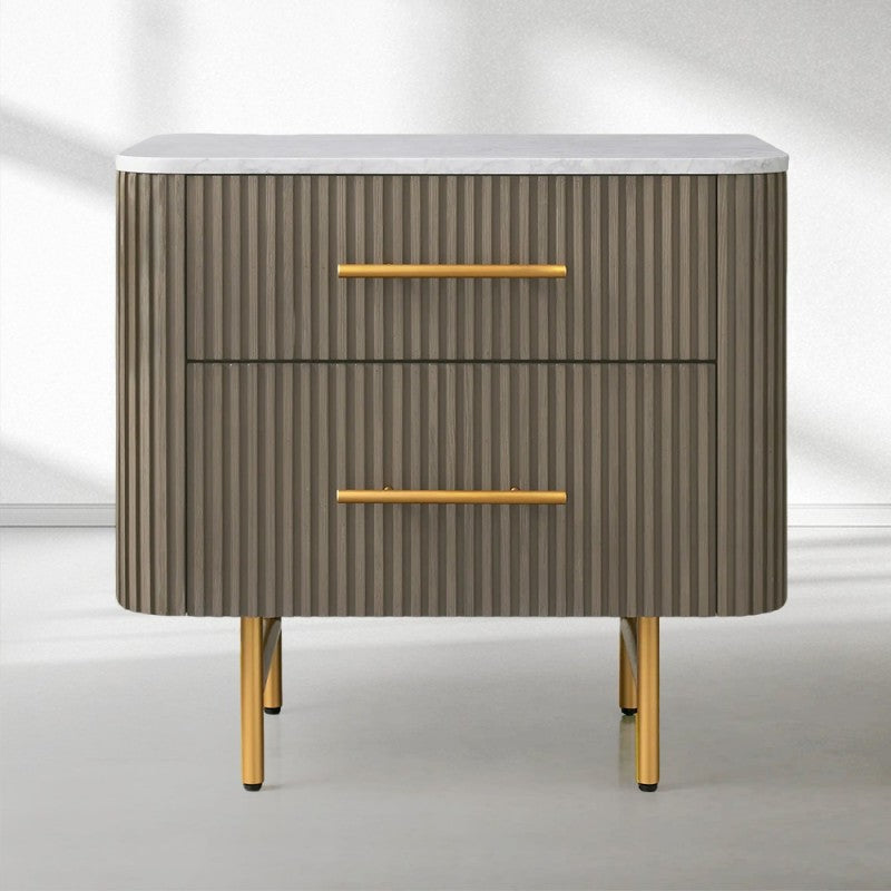 Fanny Closed Nightstand