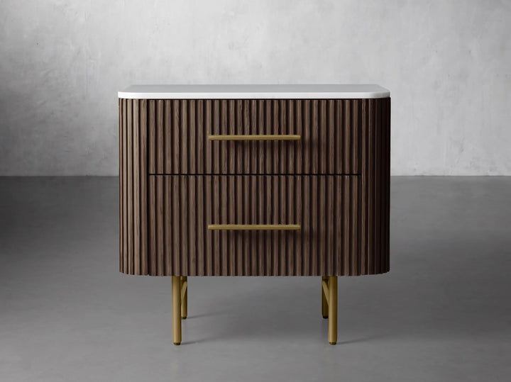 Fanny Closed Nightstand