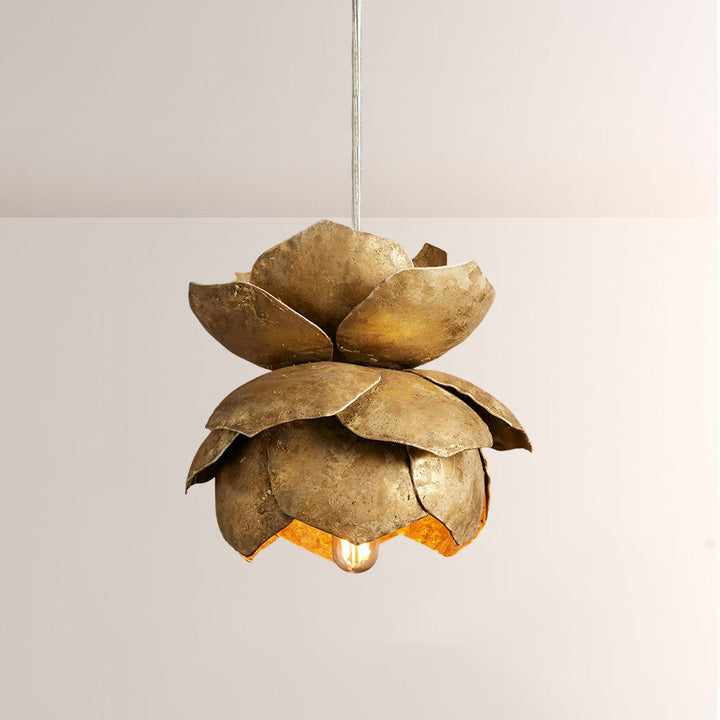 Lorcis Round Pendant