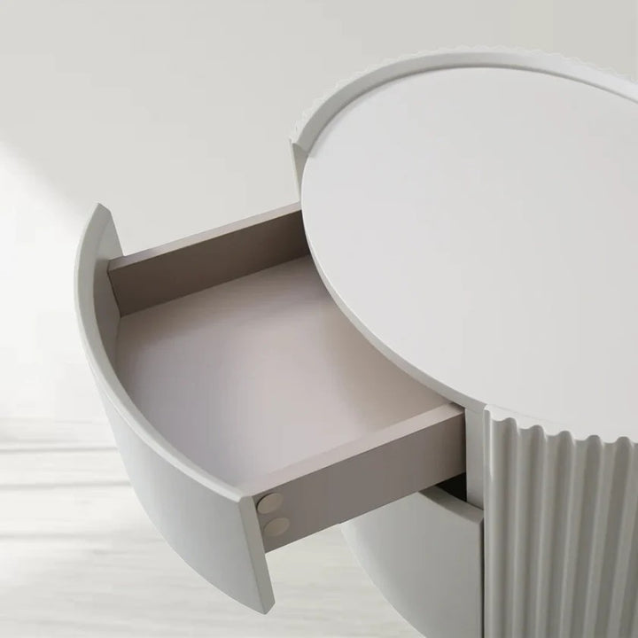 Nantie Bedside Table