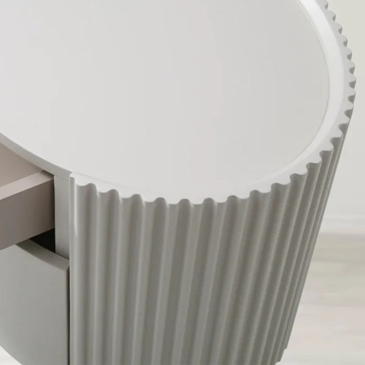 Nantie Bedside Table