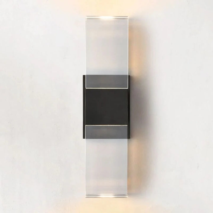 Serra Linear Sconce