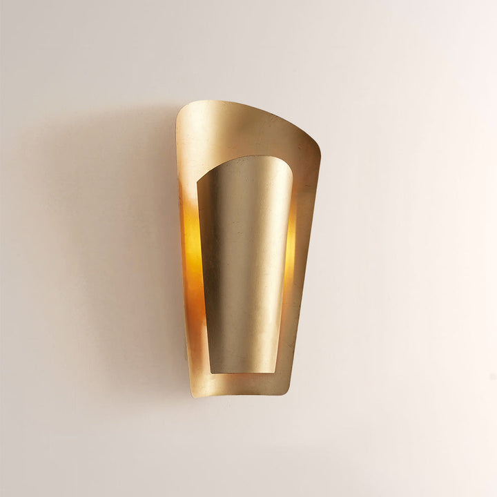 Streko Metal Wall Sconce