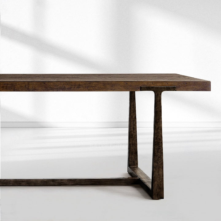 Trace Extension Dining Table