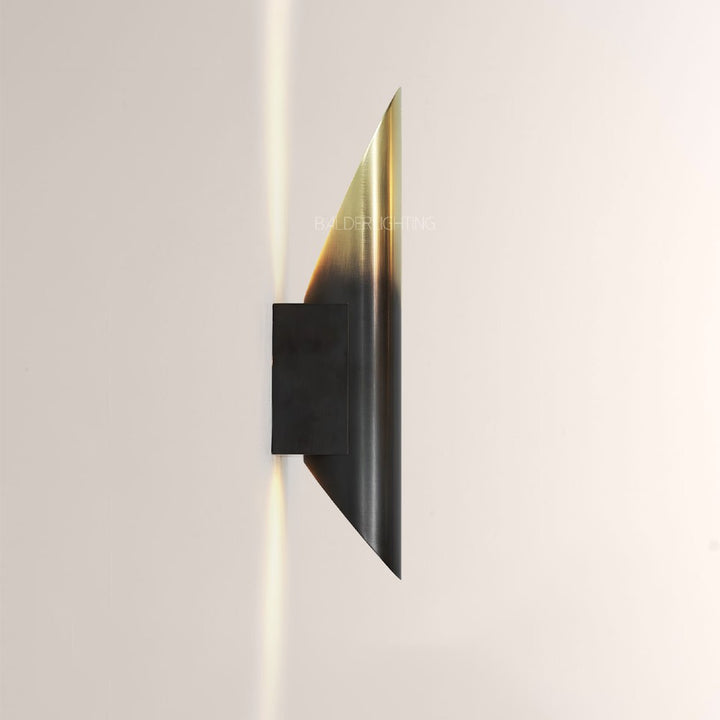Brio Voyager Sconce